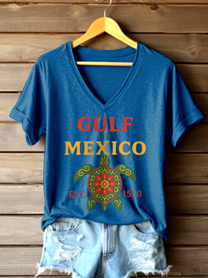 🌊Buy 3 get 12% off丨Women's Sea Turtle The Gulf Of Mexico Printed V Neck T-shirt